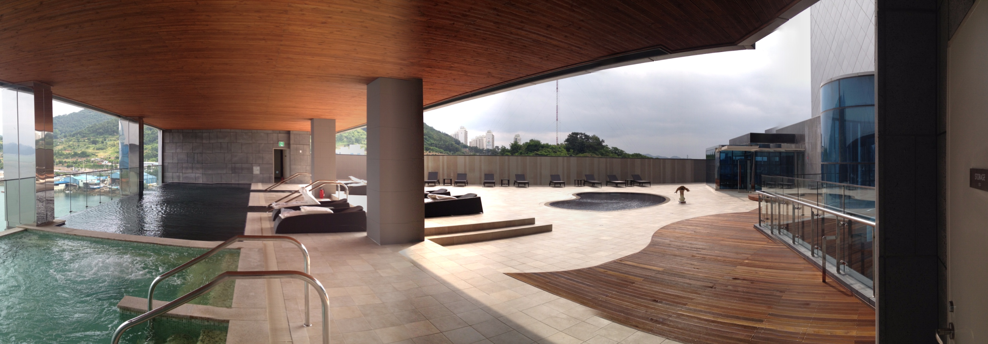 Yeosu Hotel Terrace Wood Deck
